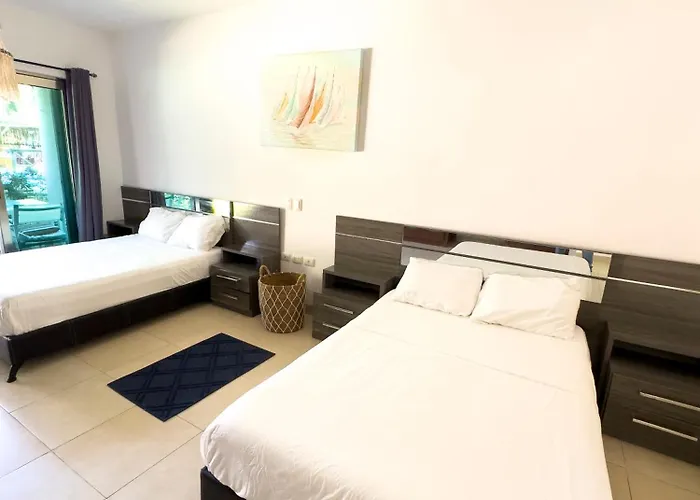 Hotel On The 3*