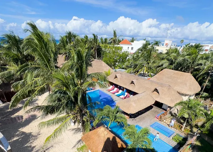 Hotel On The 3*